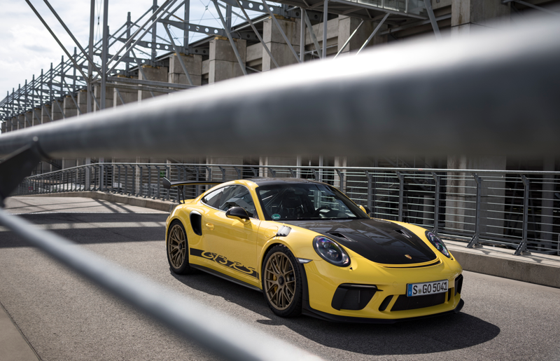 Illustration for article titled Put These Very Good 2019 Porsche 911 GT3 RS Photos In Your Life